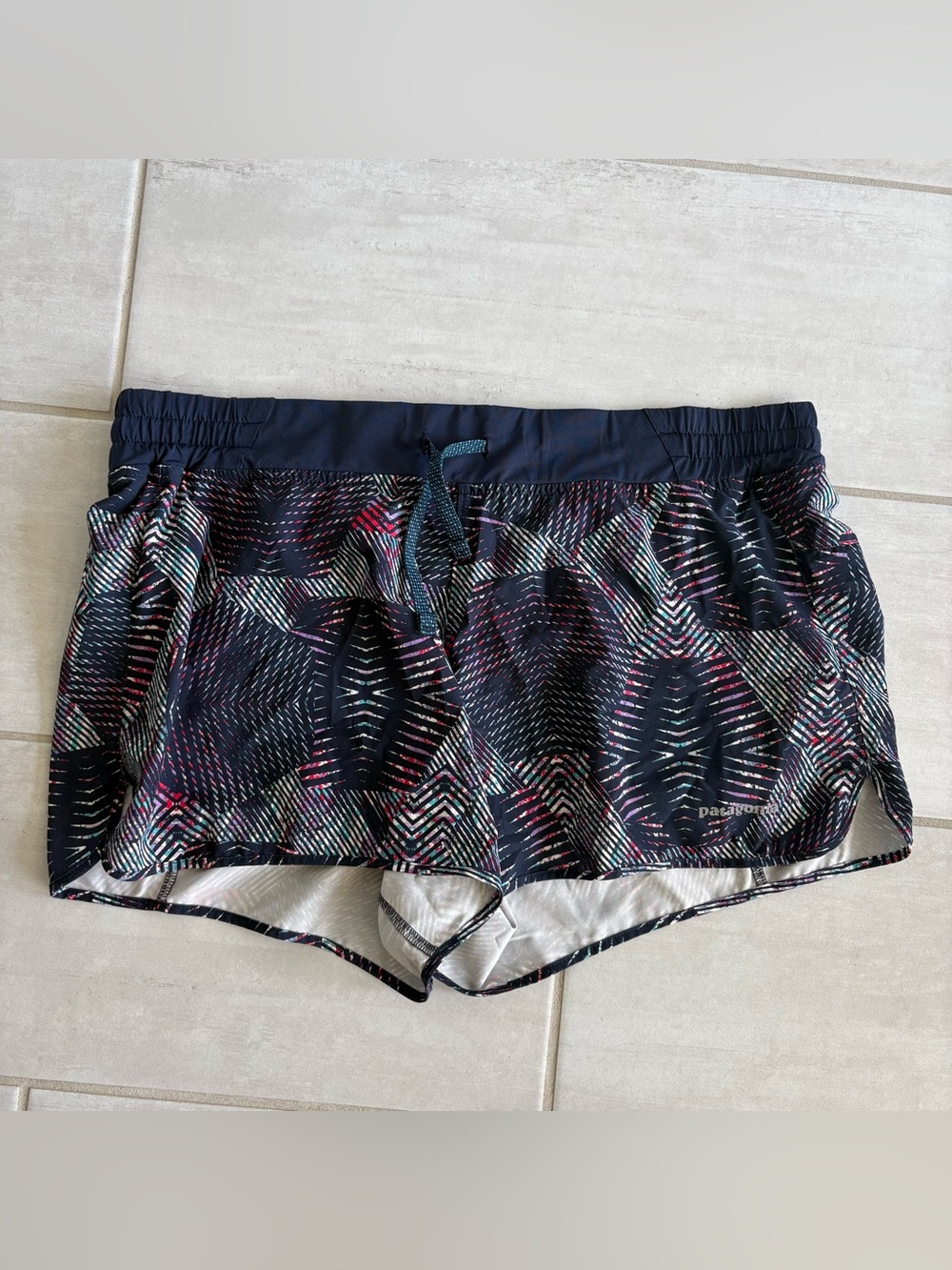 Patagonia Women’s Multi Colored Shorts, Size Large
